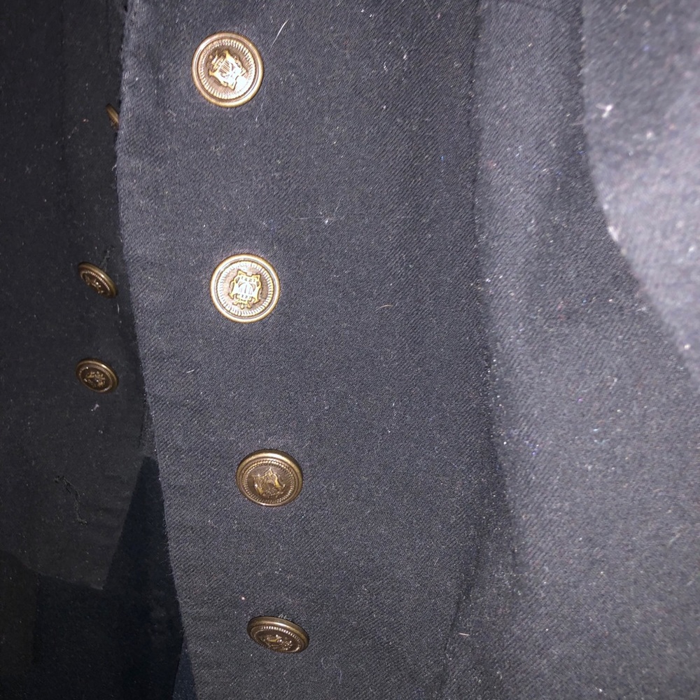 Short black jacket - Picture 2 of 4